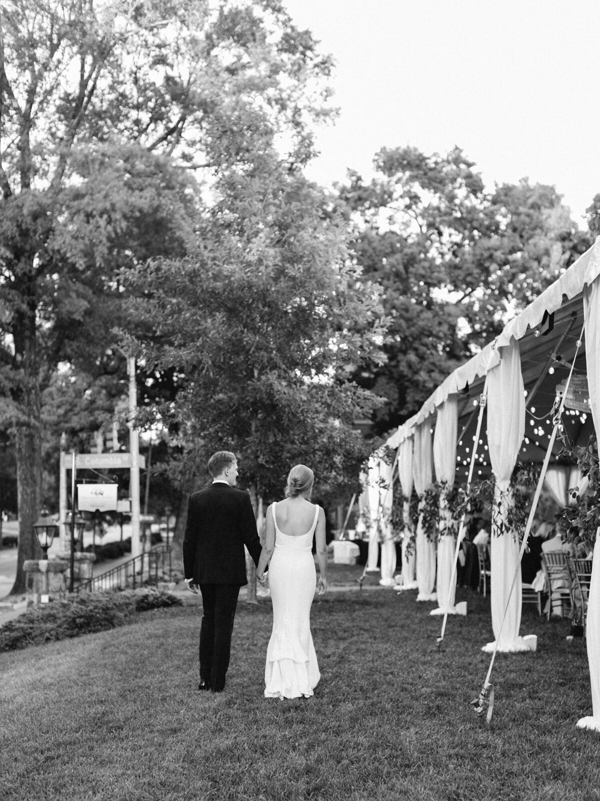 47ally-bobby-photography-fine-art-wedding-carolina-inn-film