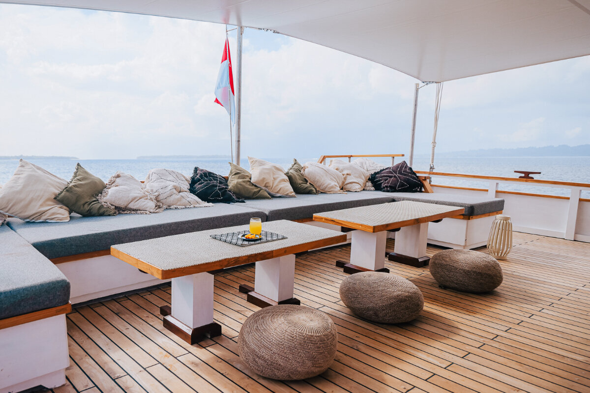 Siloina Luxury Surf Yacht Charter Mentawais - Cabins and Interior-3493 (1)