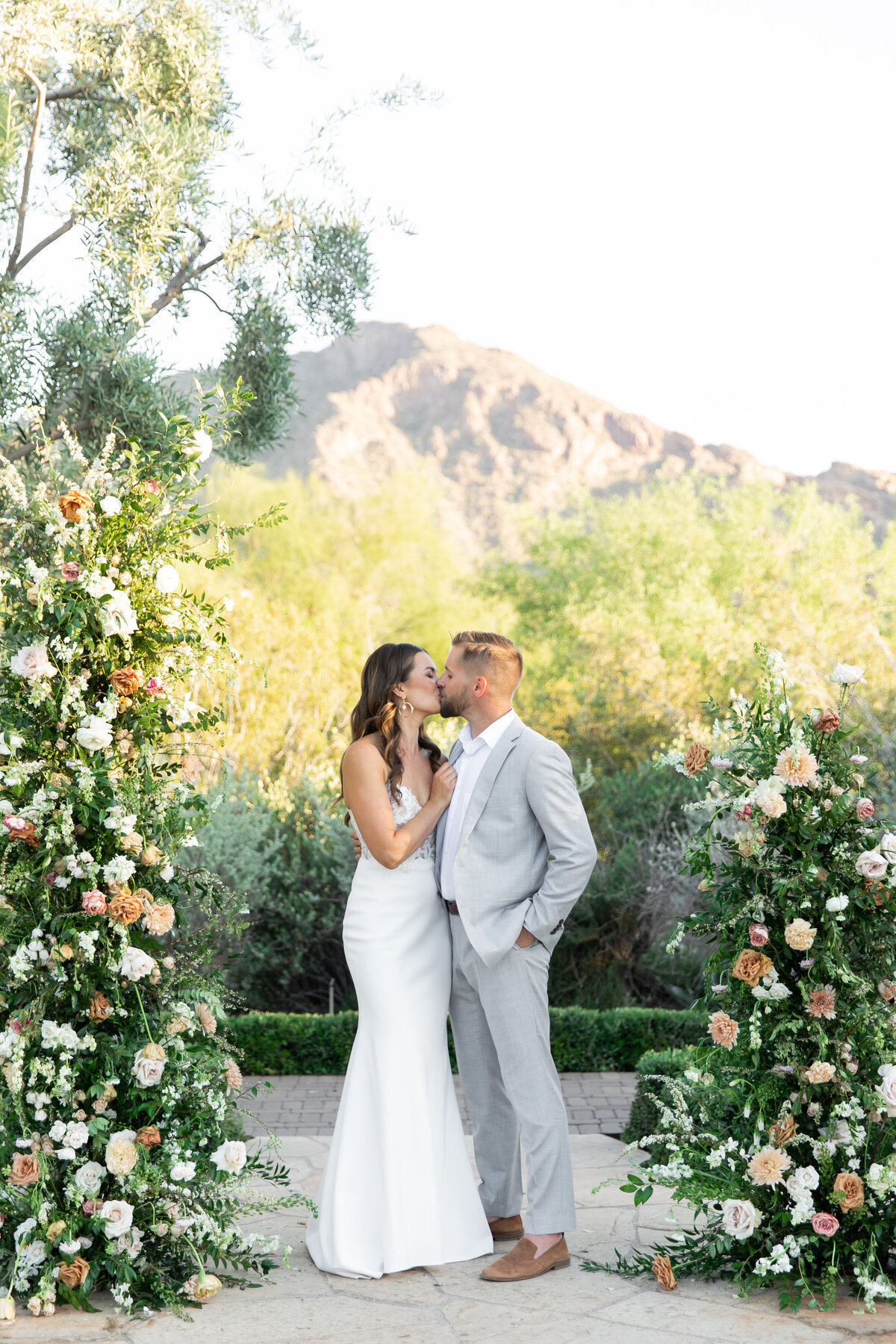 Karlie Colleen Photography - Taylor & Kevin Wedding - Shannon Smith Weddings - El Chorro-233
