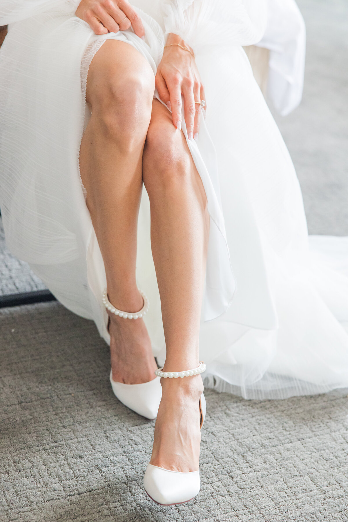 The Estate at Via Las Palmas Palm Springs Light and airy spring wedding southern california wedding venue luxury photography-51