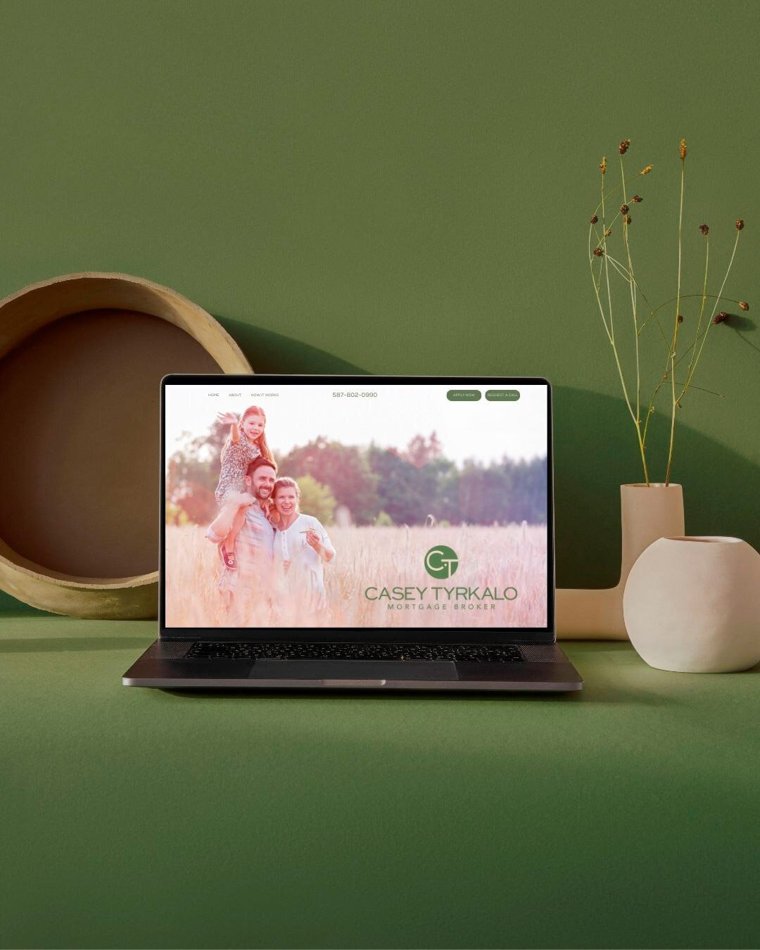 baer-brand-studio-casey-mortgage-broker-website-mock-logo-reverse-signature-package