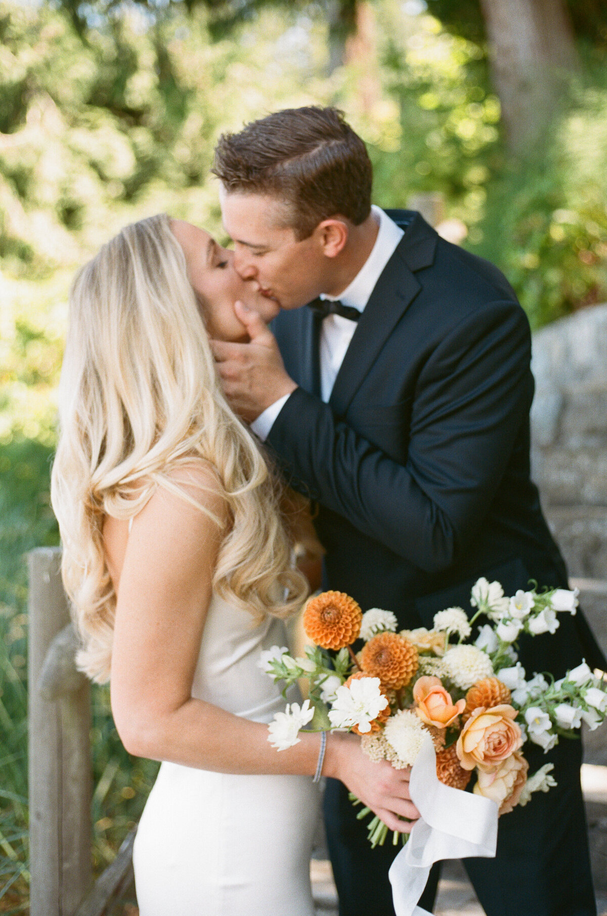 Film Images: Lauren and John Wedding | Vancouver Island Backyard Wedding0024