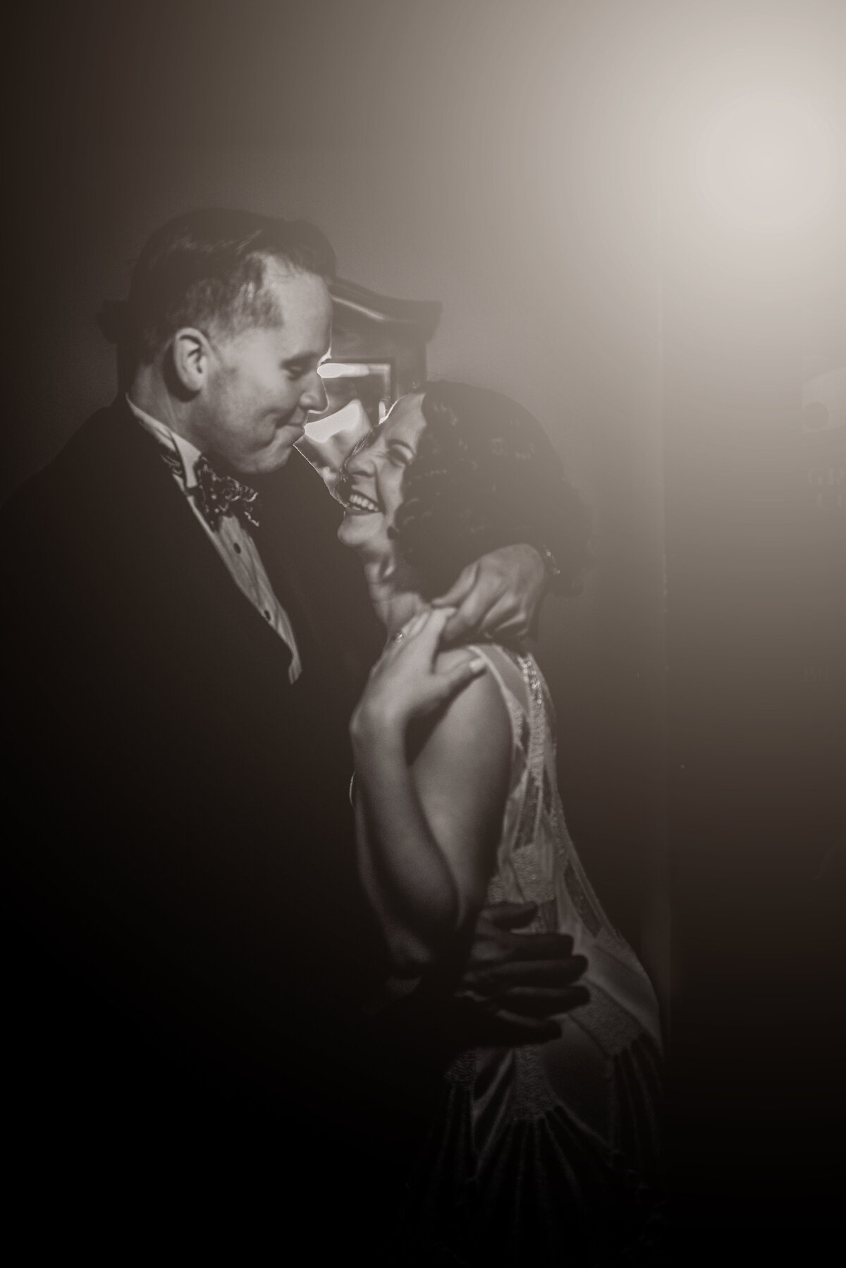 bride-and-groom-portraits-arizona-wedding-photographer-vintage-bride-diy-Iowa-wedding-Photographer-Playlife-Alaynna-Ann-Schwartz20230311_0664