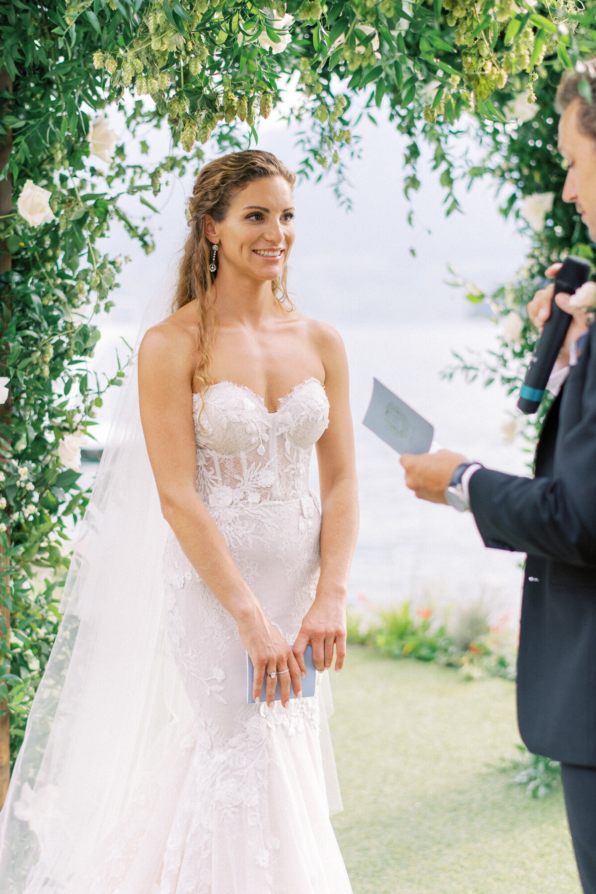 Maïlys Fortune Photography Husband Wife Wedding Weddings Photography France Switzerland Italy Timeless Dreamy Imagery Bilingual French English Destination Weddings Destination Wedding Provence French Riviera Paris Lake Como Tuscany83