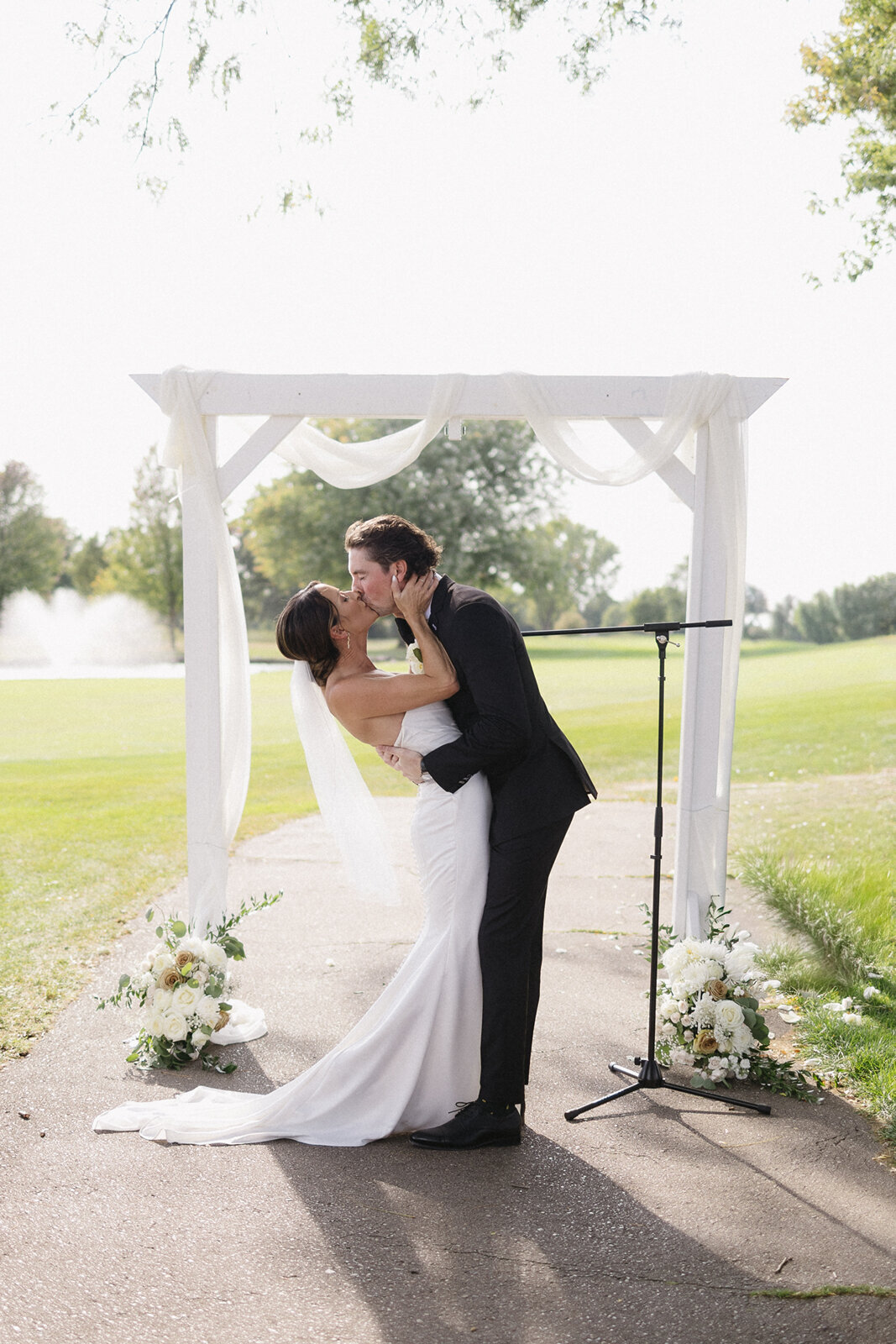 outdoor-wedding-ceremony-linden-michigan-1