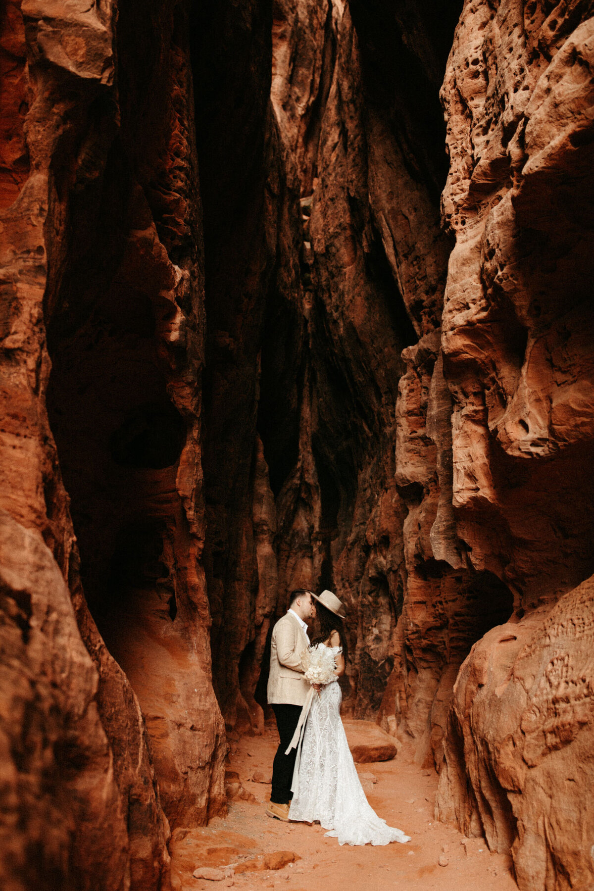 snow-canyon-state-park-st-george-ut-southern-utah-desert-elopement-wedding-32