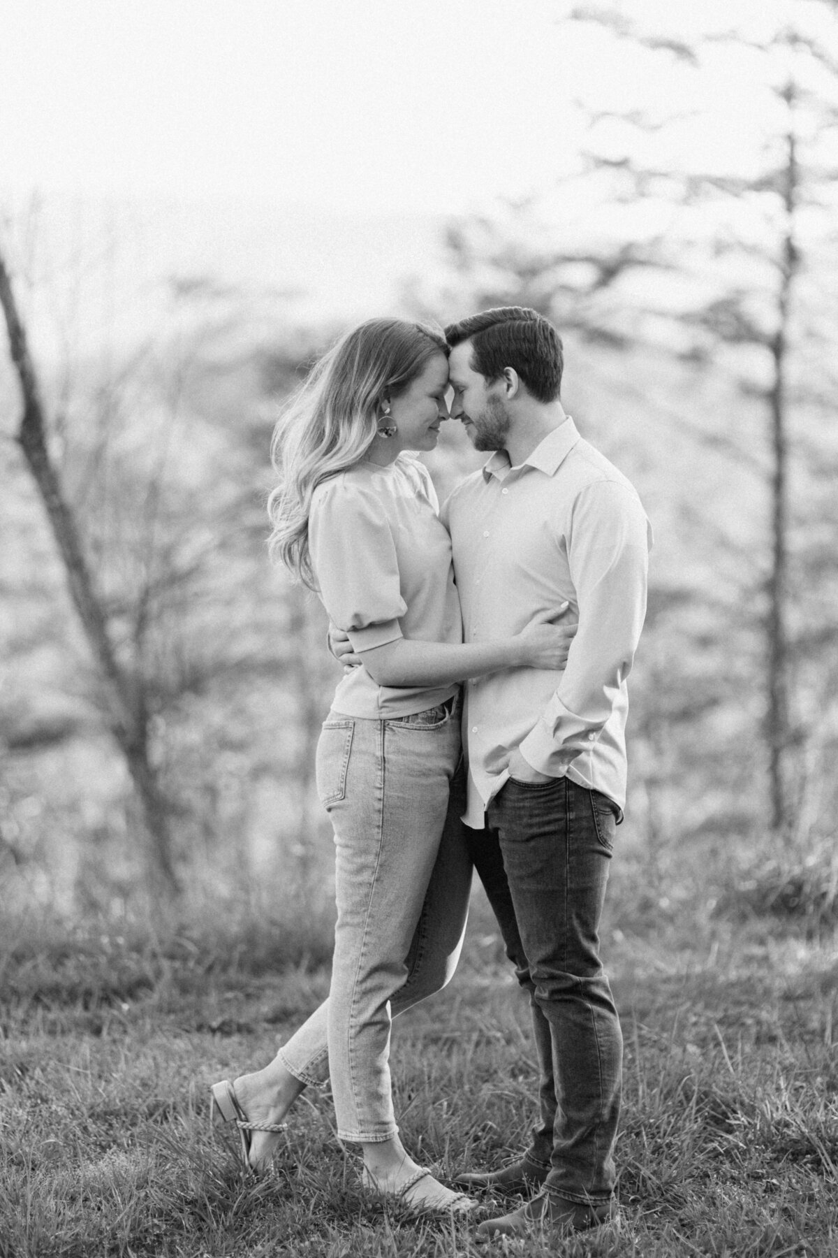 Alyssa and Craig Moutain Engagement - FootHills Parkway - East Tennessee Wedding Photographer - Alaina René Photogrphy-14