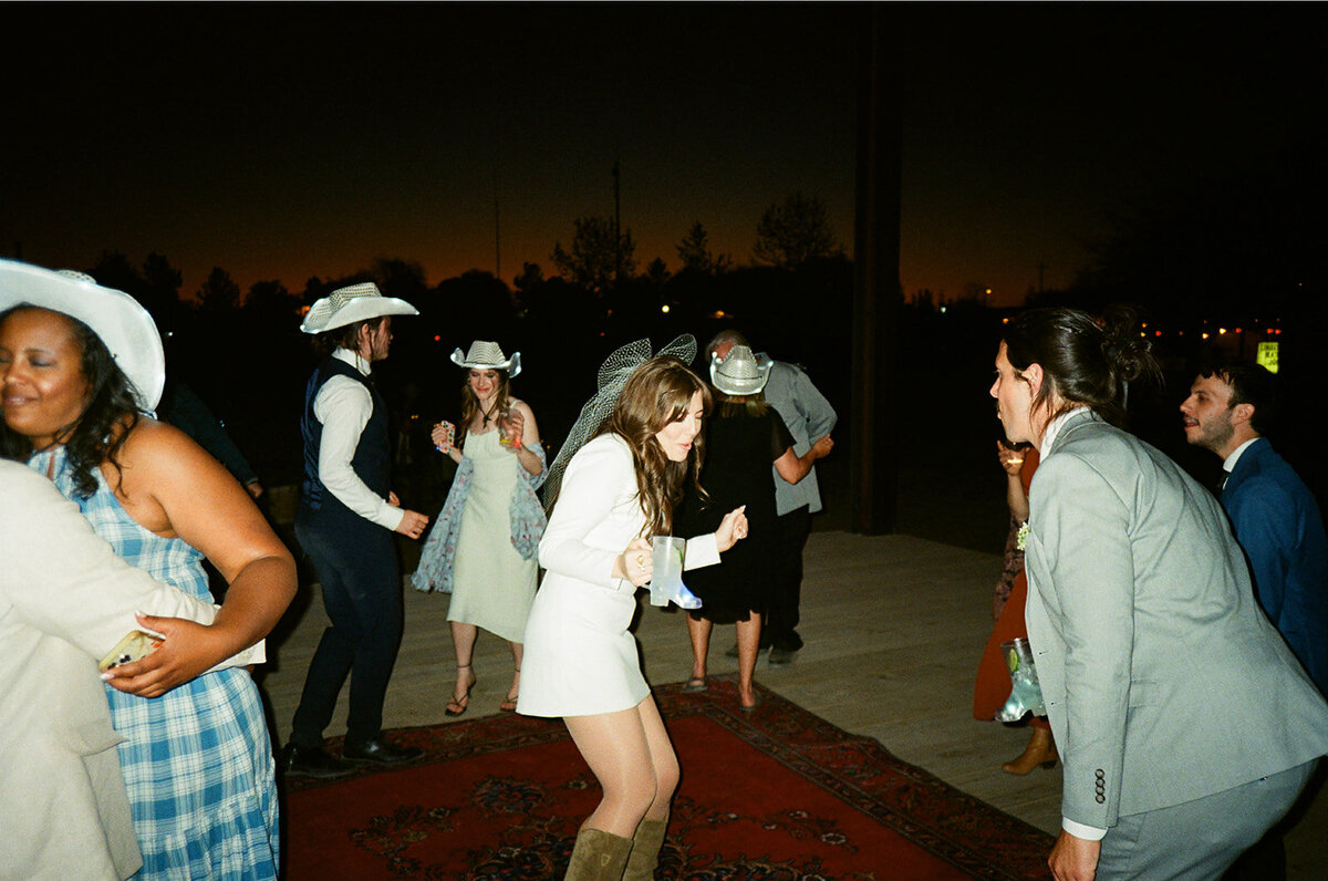 wedding-photographers-in-san-antonio-128