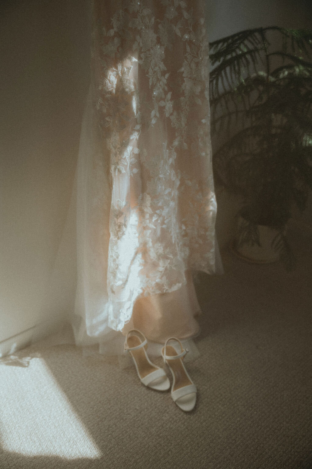 MOWeddingPhotographer|Documentarytravelphotographer|TravelWedding|DestinationWeddingPhotographer|intimatekcwedding
