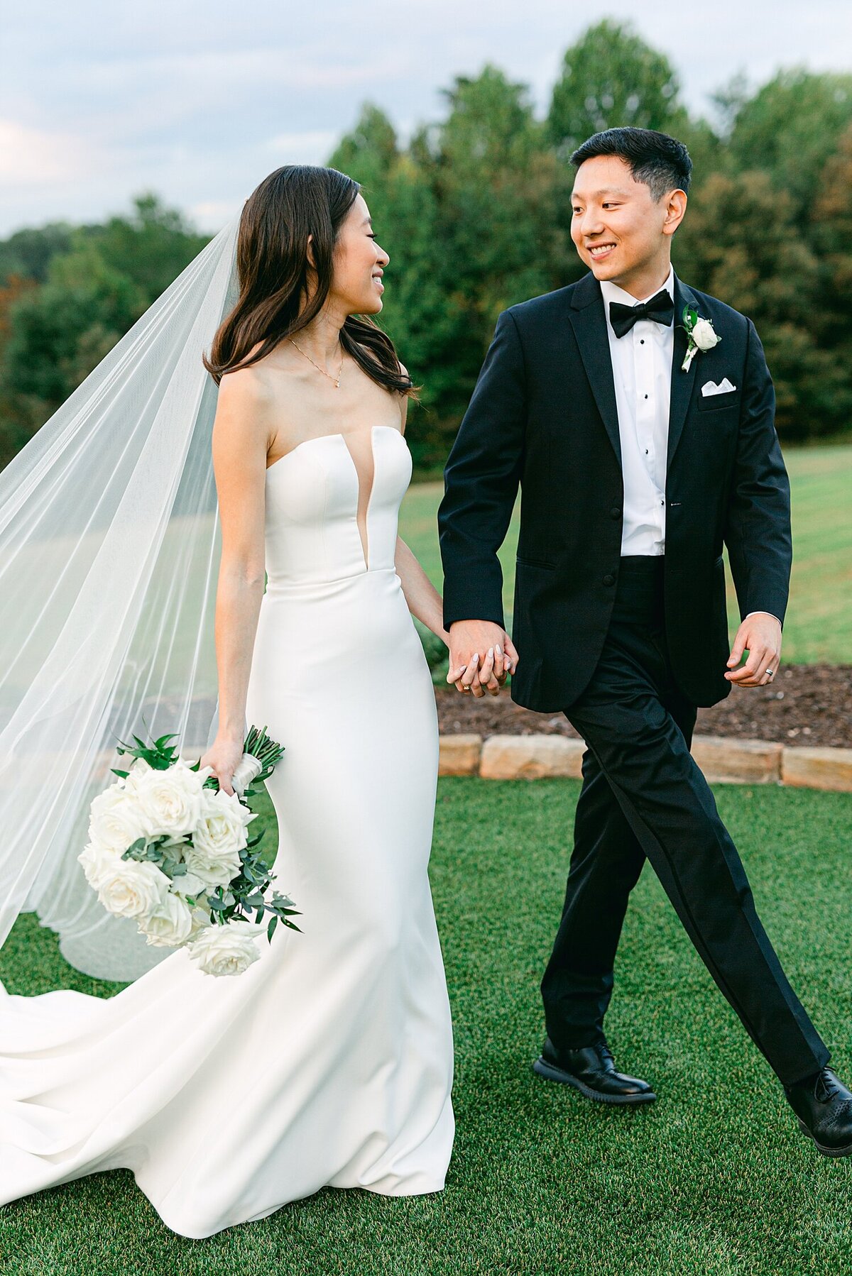 AlexisLunsfordElegantweddingfeaturedonStyleMePretty_0059