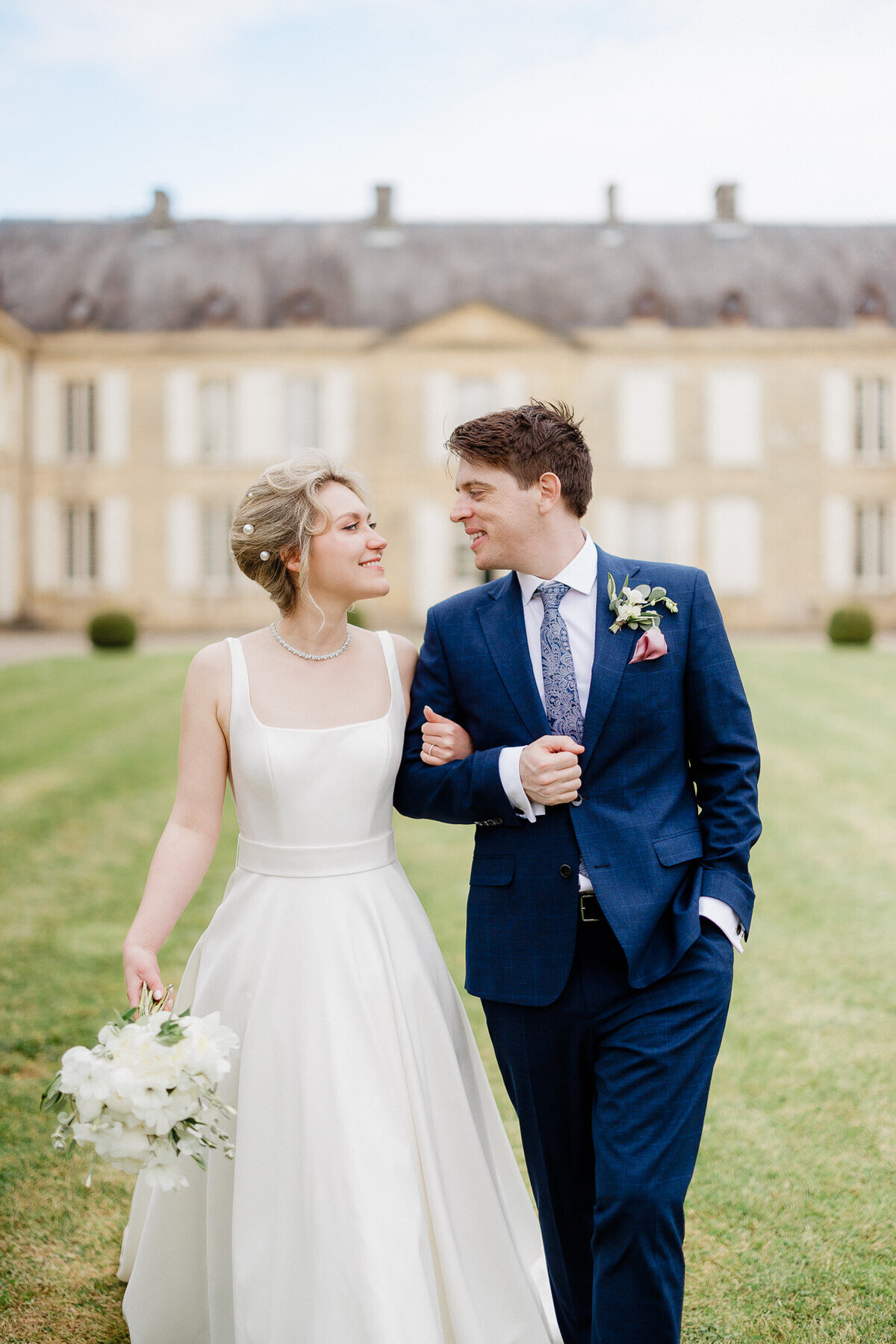 Modern_Chic_Chateau_Valouze_Destination_Wedding_Photographer-85