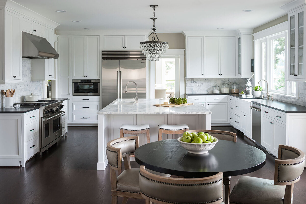 03-white-kitchen-wolf-range-polished-nickel