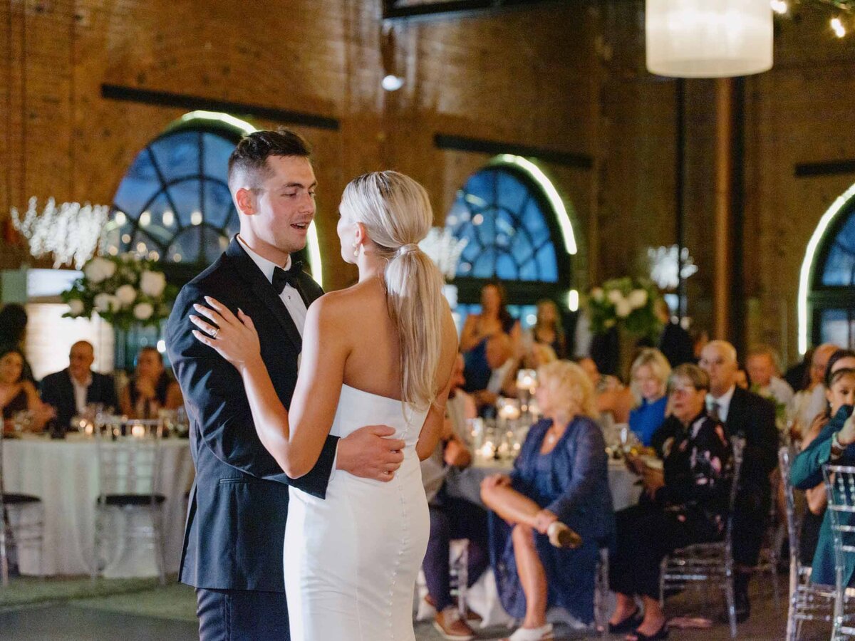 Timeless wedding at Windows on the River in Cleveland