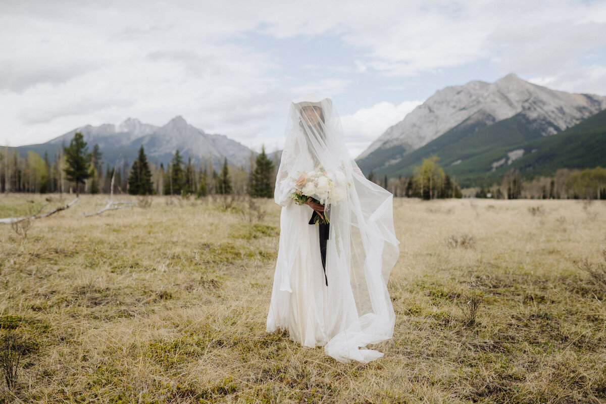 Tara-Hill-Studios-Kananaskis-Photographer-Boundary-Ranch-55