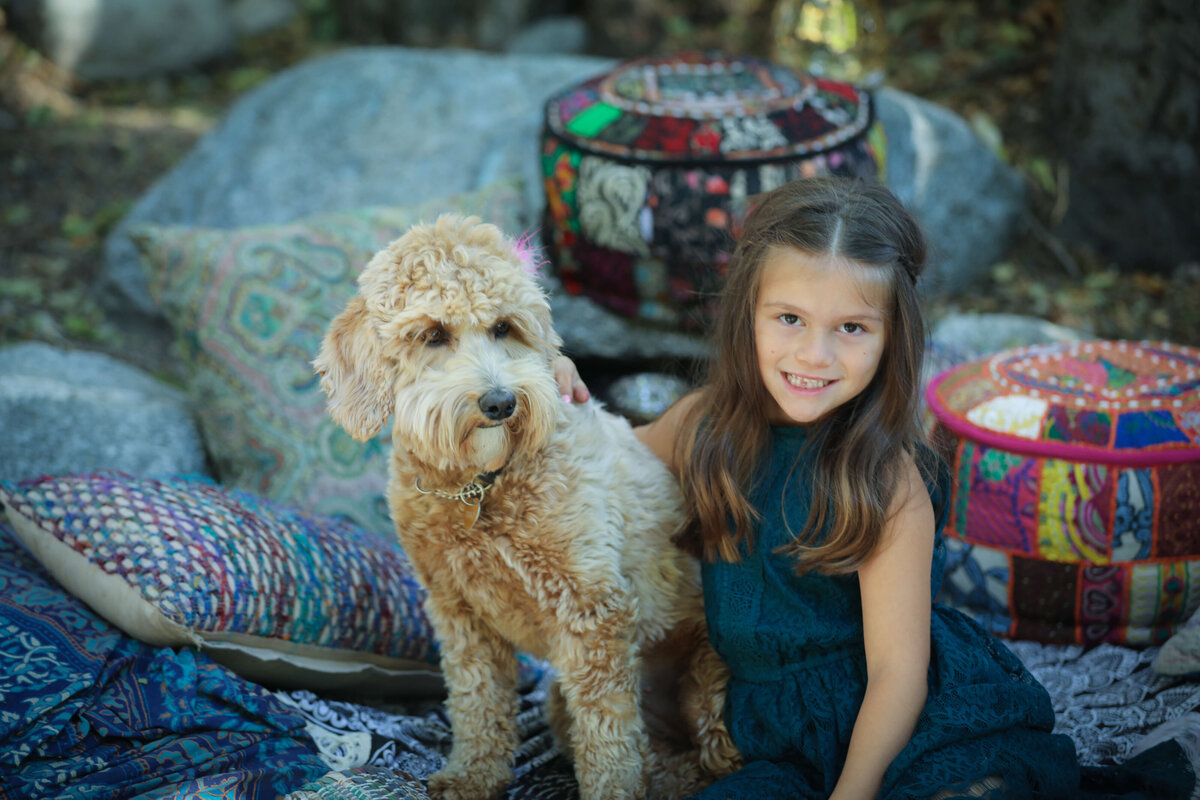 KS-Gray-Photography-golden-doodle-with-girl