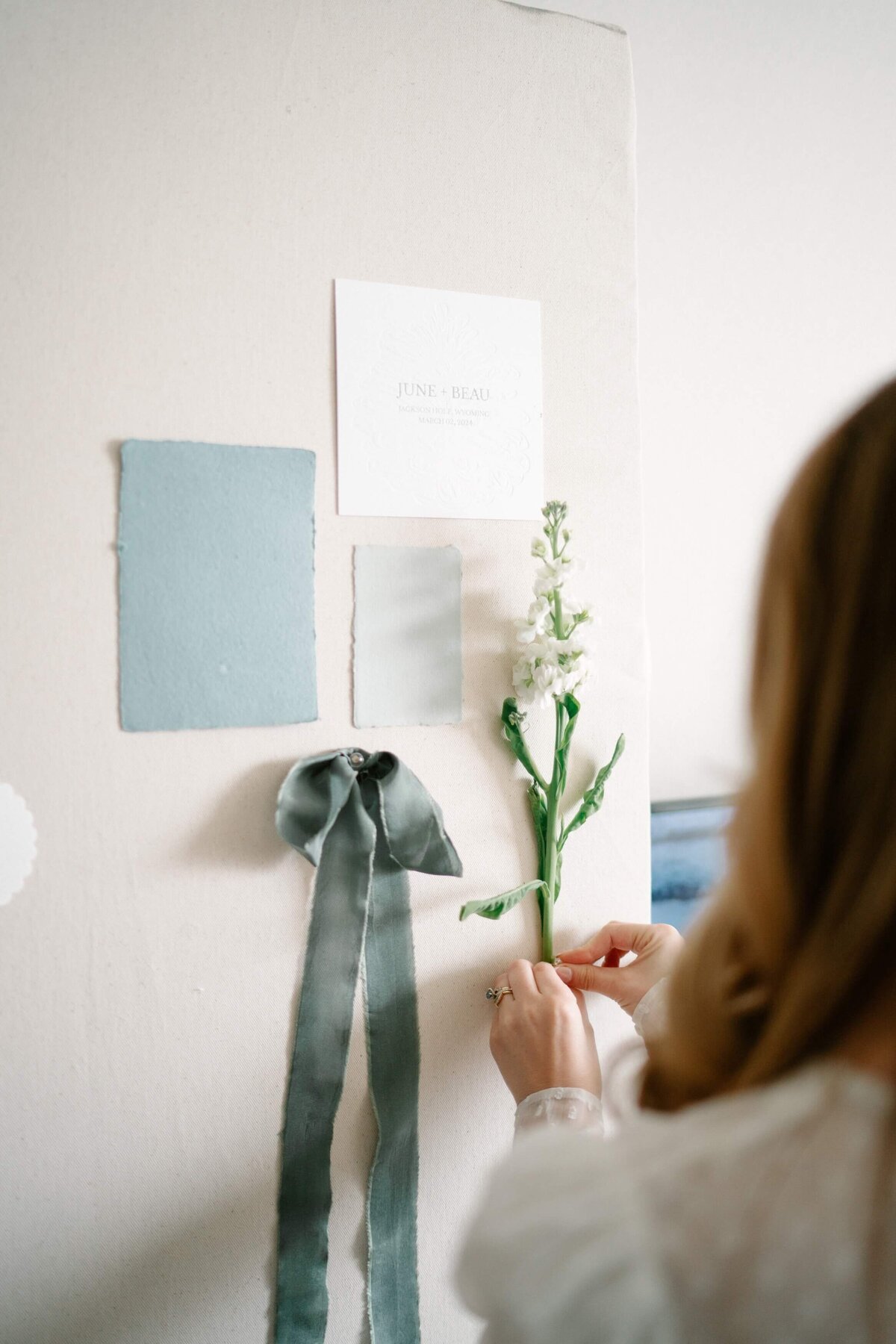 LuxuryInvitations_OwnerCharm