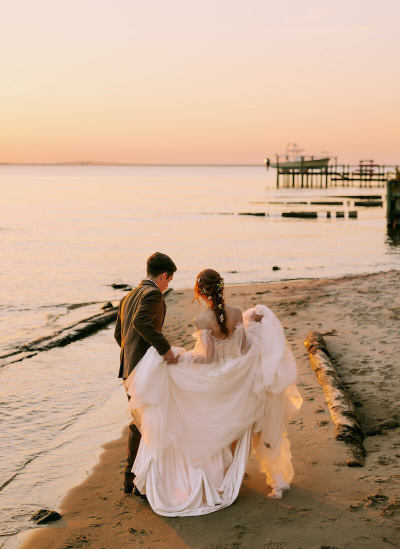 finer-points-coastal-westside-inn-manteo-wedding00001