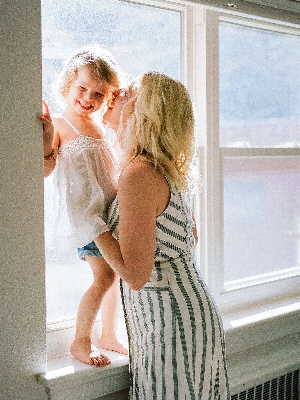 backyard-summer-family-photos-amy-nicole-photography-0004