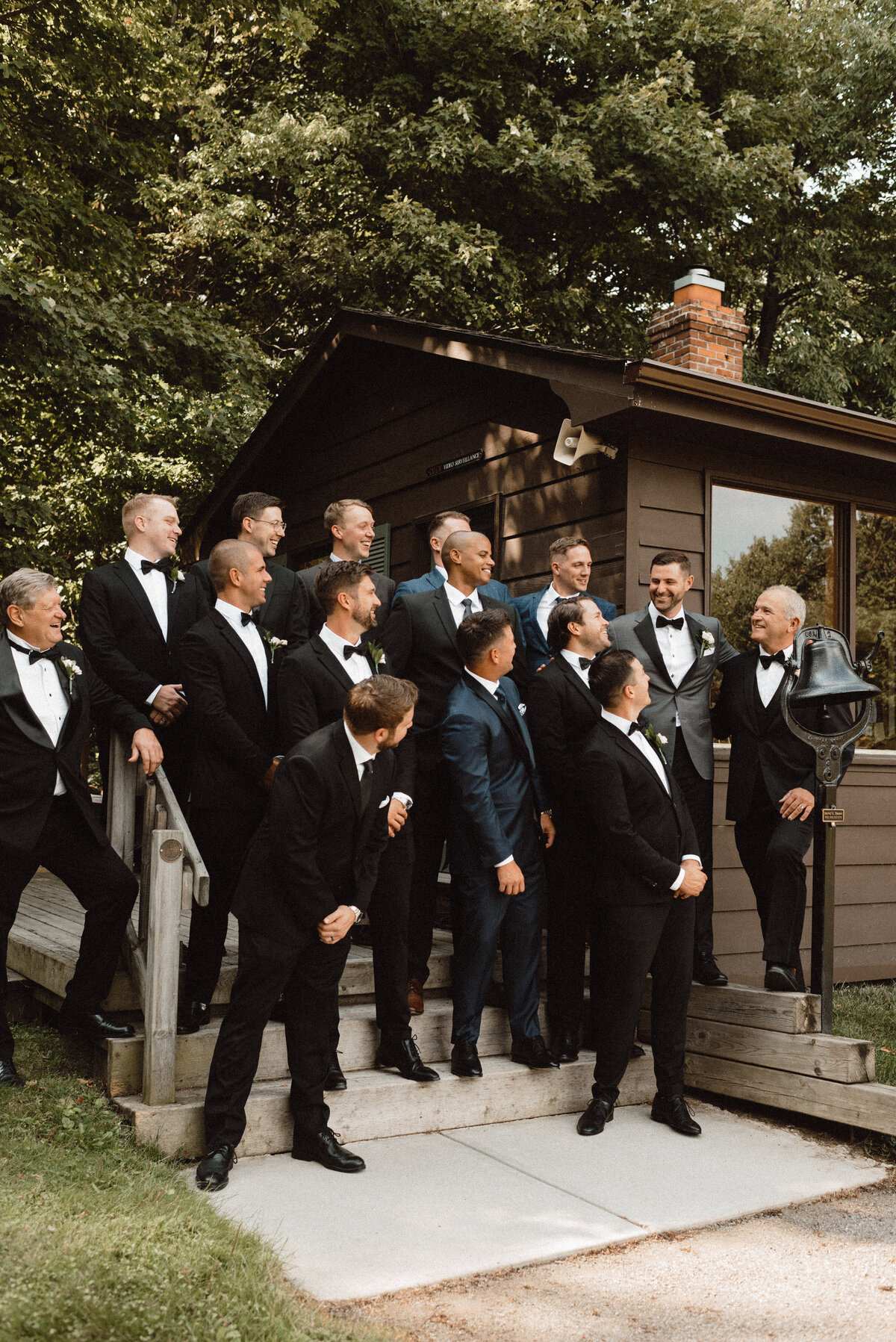 AllieJenningsPhoto-StefJoelWedding-SNEAKPEEKS-17