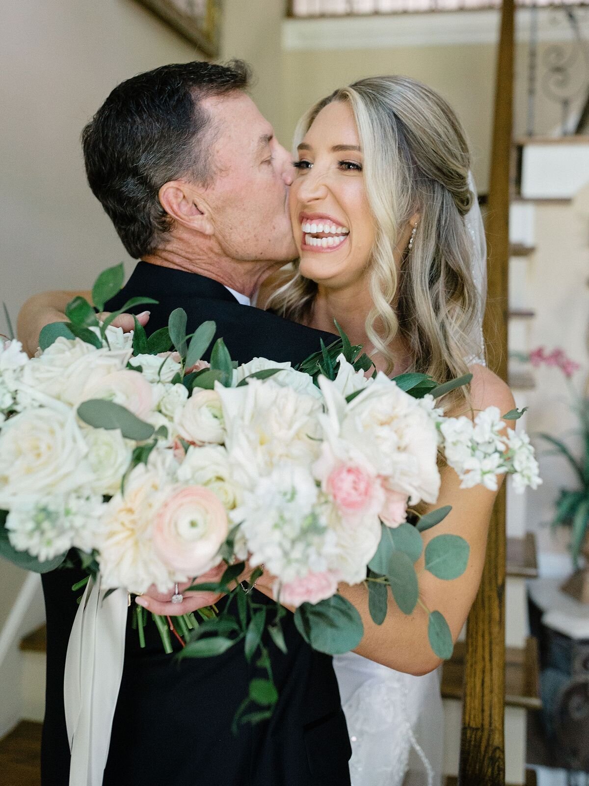 father-daughter-first-look