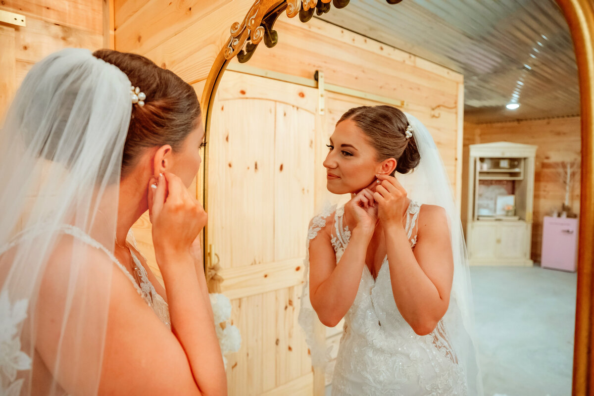 Golden Clover Photography - Mosier Wedding Day - Details and Getting Ready Portraits -136 copy