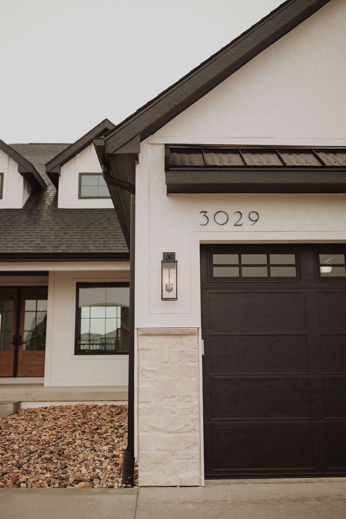 3029-Exterior-Grimes-Central-Iowa-Custom-Home-JRL-Builders-3F1A4614