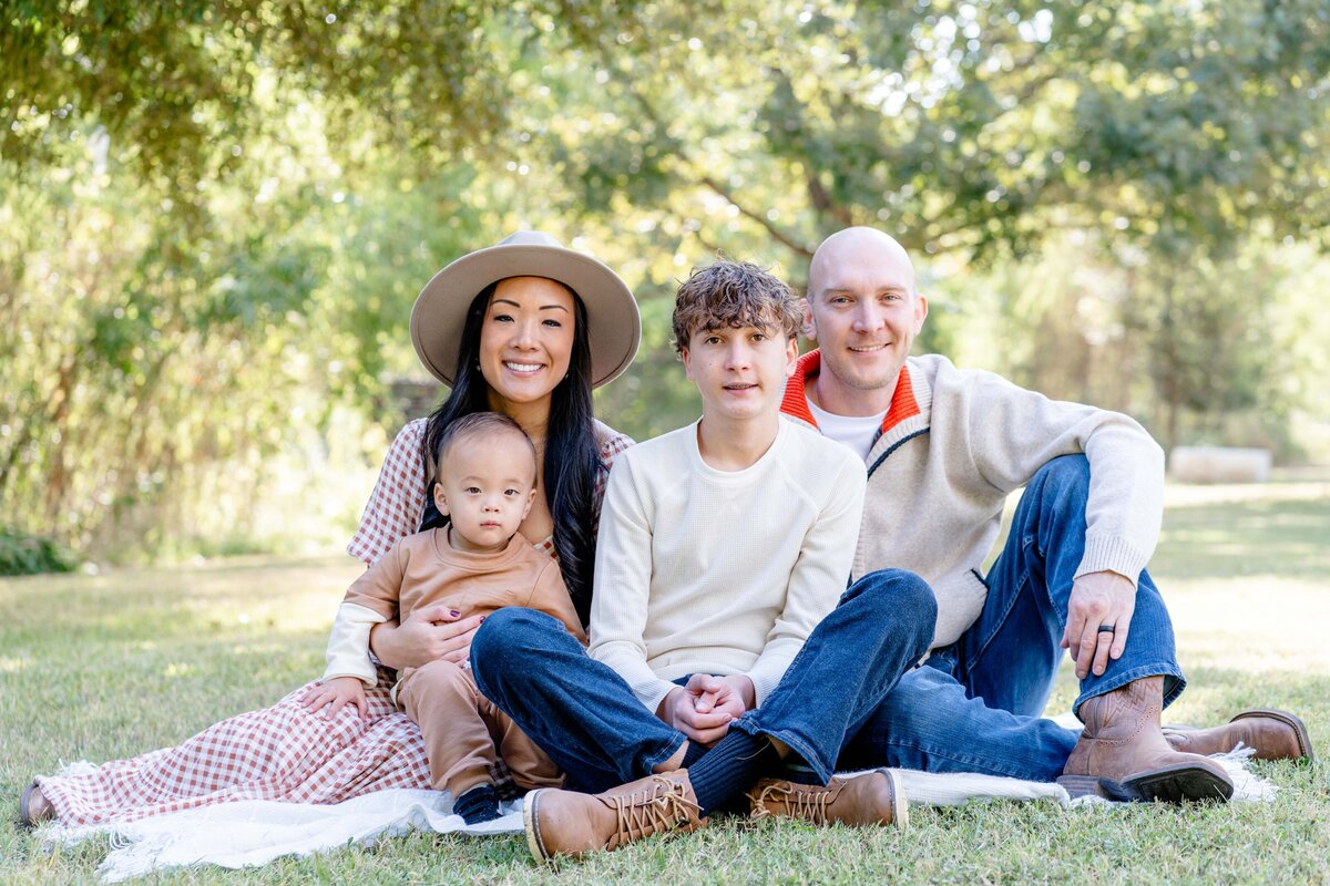 Austin-TX-Fall-Mini-Session-Magnolia-and-Grace-Photography-Co-JessicaL# (1)