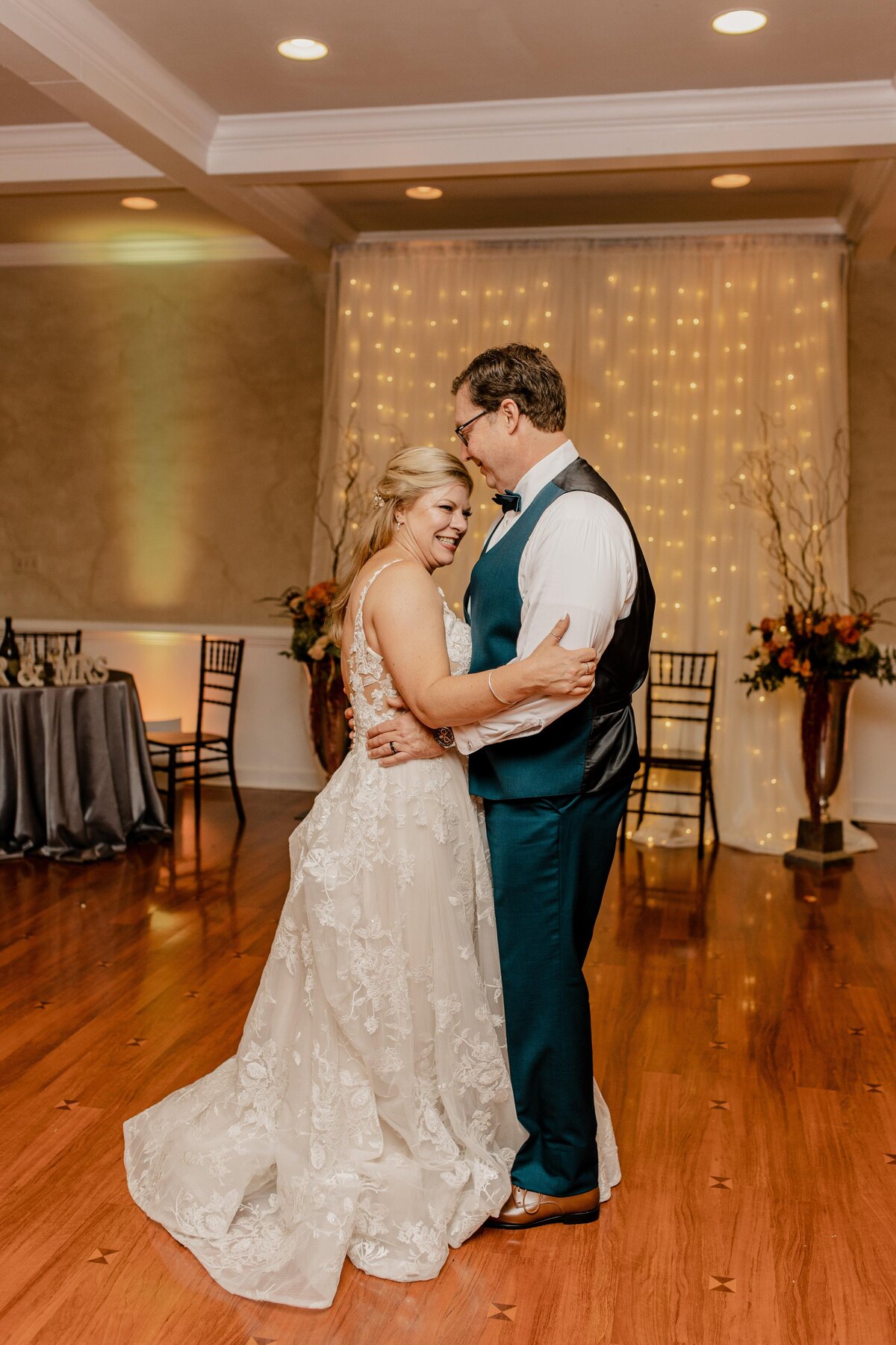 Virginia-Wedding-Engagement-Proposal-Photographer-Staunton-Harrisonburg-Lexington-Timeless-Best-Professional-Mountain-522