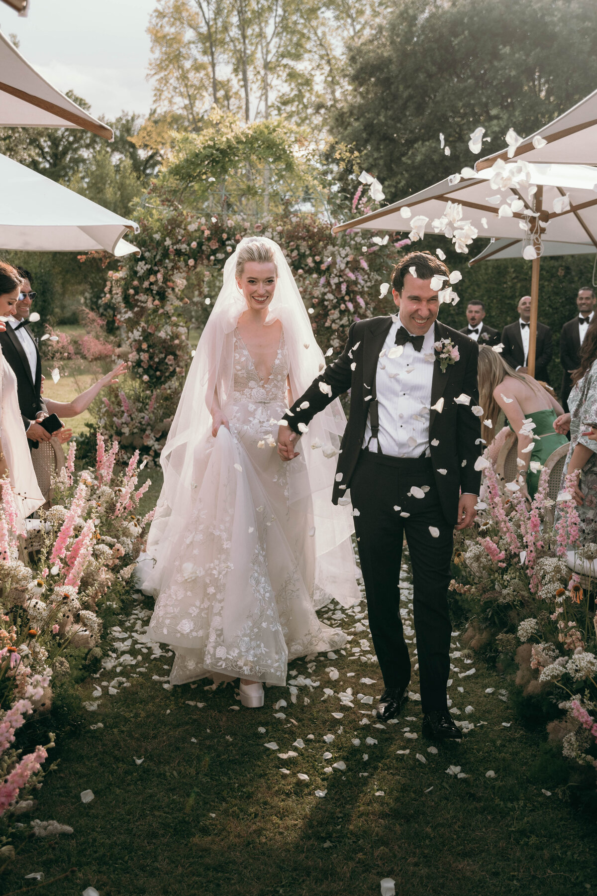 Flora_And_Grace_Editorial_Provence_Analog_Editorial_Wedding_Photographer (1 von 1)-73