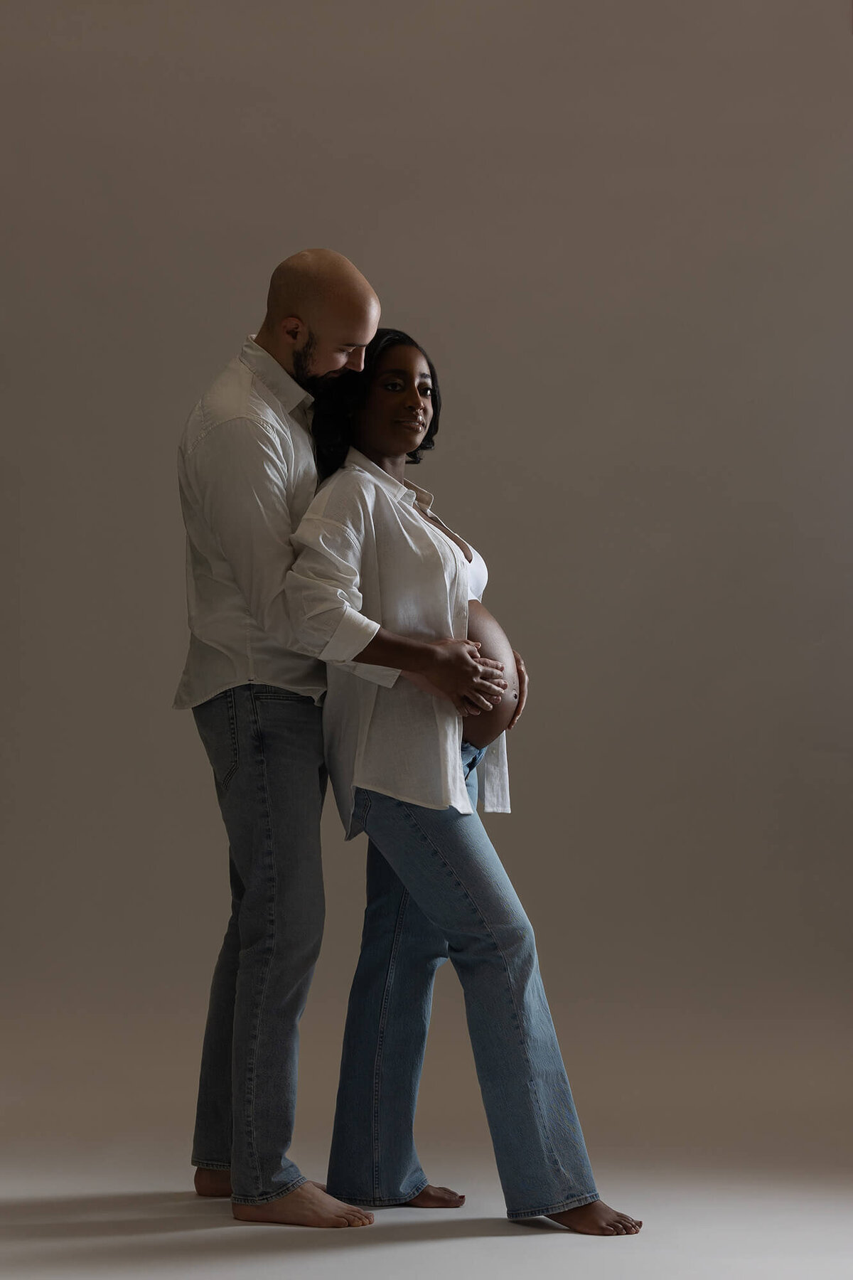 best maternity photographer near me Baltimore, best Washington DC maternity photographer, maternity photoshoot, Maryland maternity portrait studio 3353