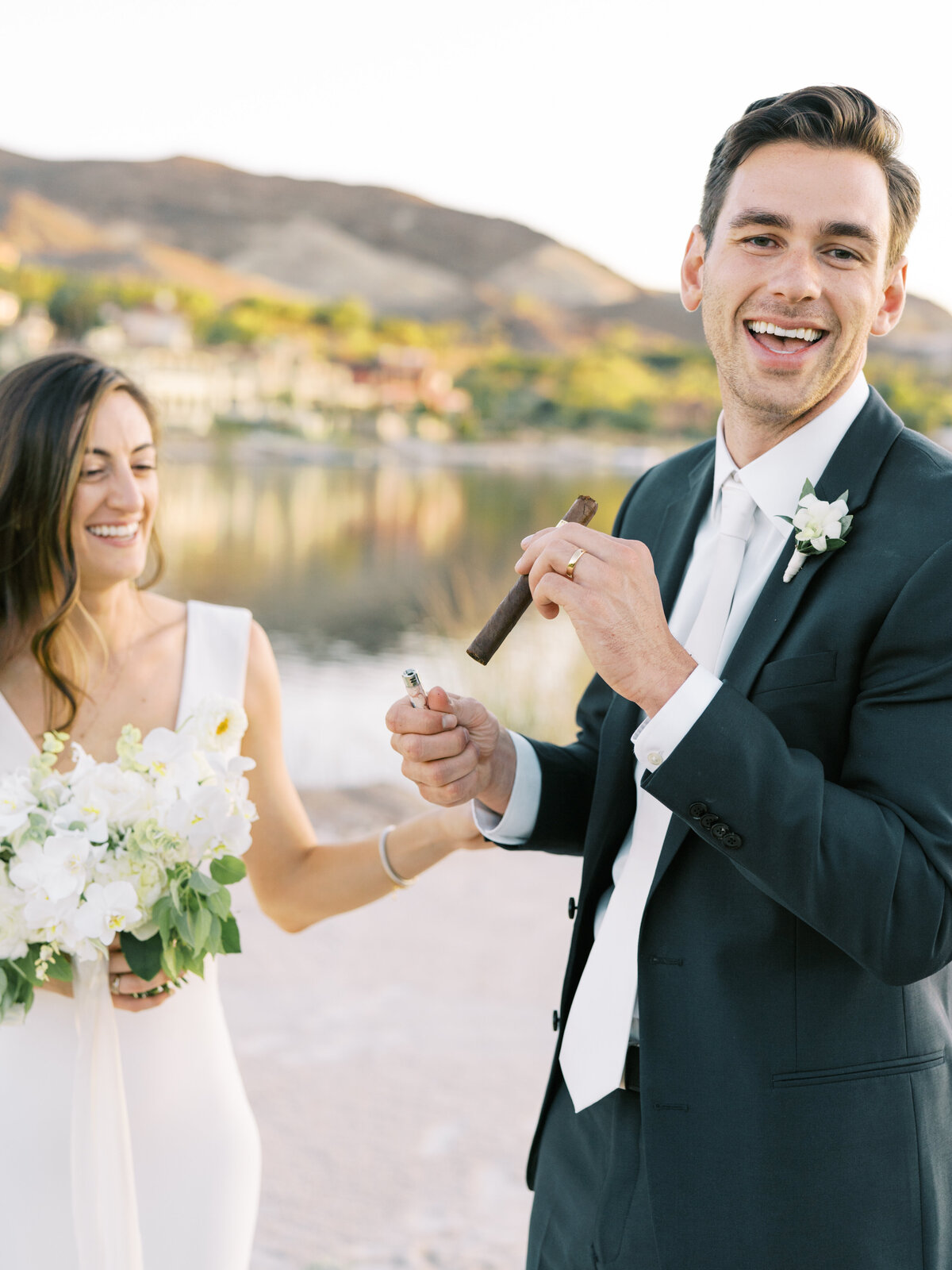 bride-and-groom-lake-las-vegas