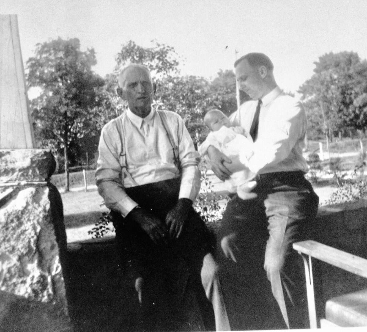 10a. Clay and Wirt with Baby Bill