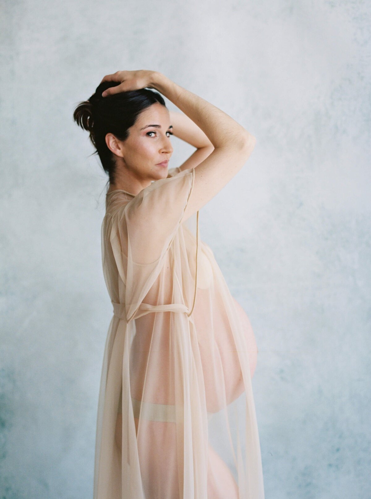 maternity portraits in san francisco photo studio with Laurel Smith Photography