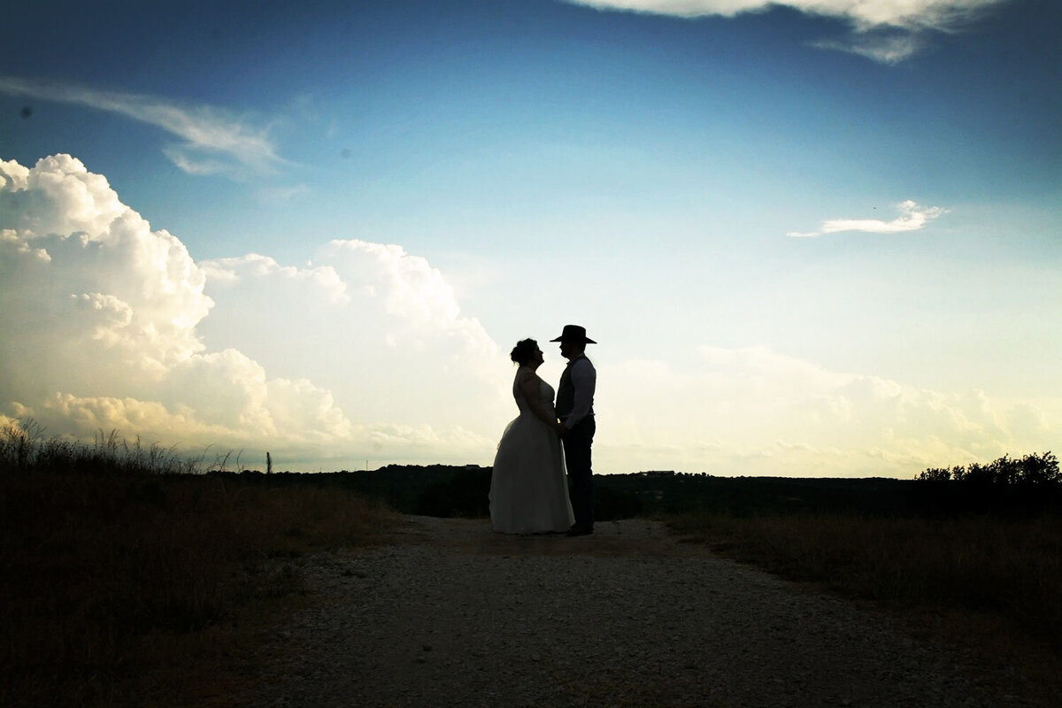 Alicia-and-John-wedding-in-Dallas-Texas-Bella-Vista-Wedding-Planning-05