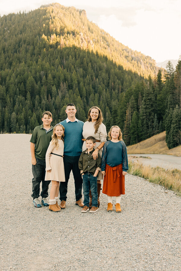 candid utah county family photographer (1 of 13)