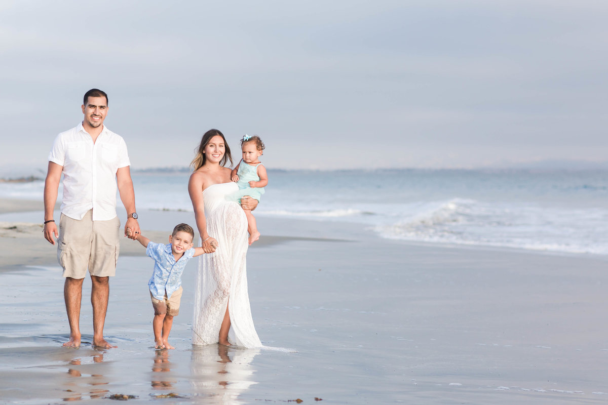 San-diego-coronado-beach-maternity-photography-family