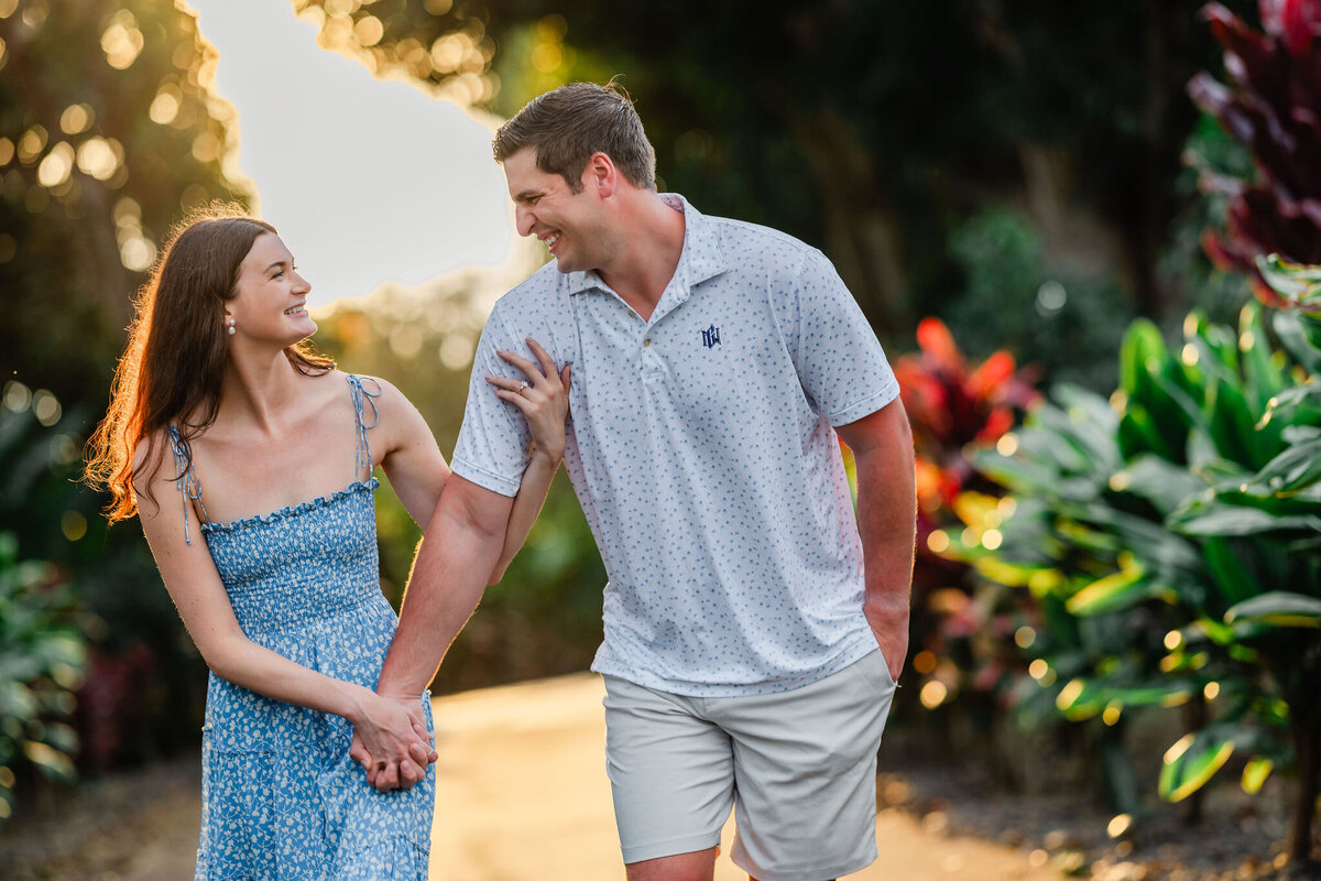 Hawaii-Engagement-Photos-Holualoa-Inn (99)
