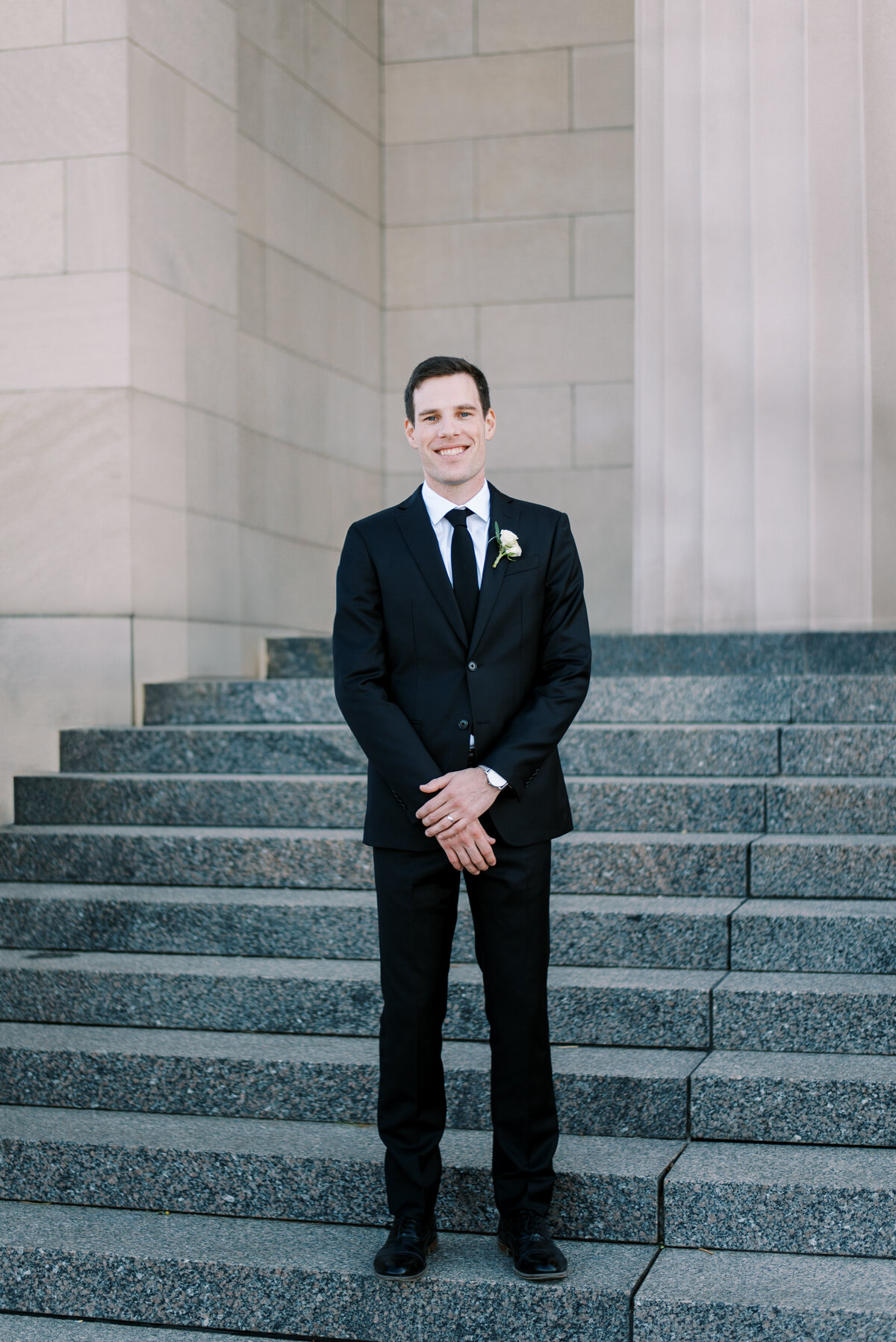 cassie-nichole-photography-cincinnati-ohio-wedding-photography-the-view-at-mt-adams-hannah-jeff-wedding-day-bride-and-groom-47