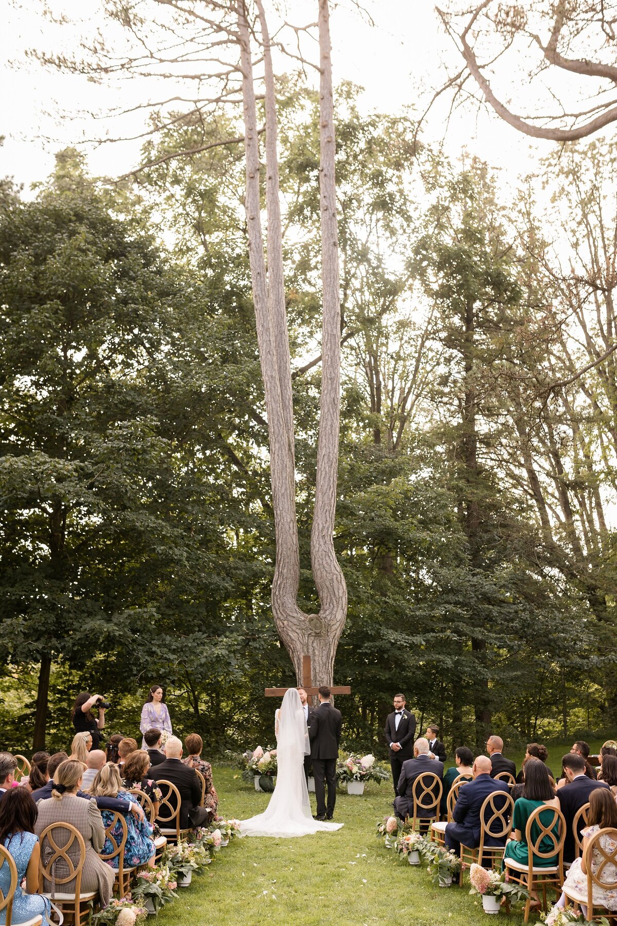 Stunning Elsie Perrin Williams Estate Wedding - Dylan and Sandra Photography - 0553