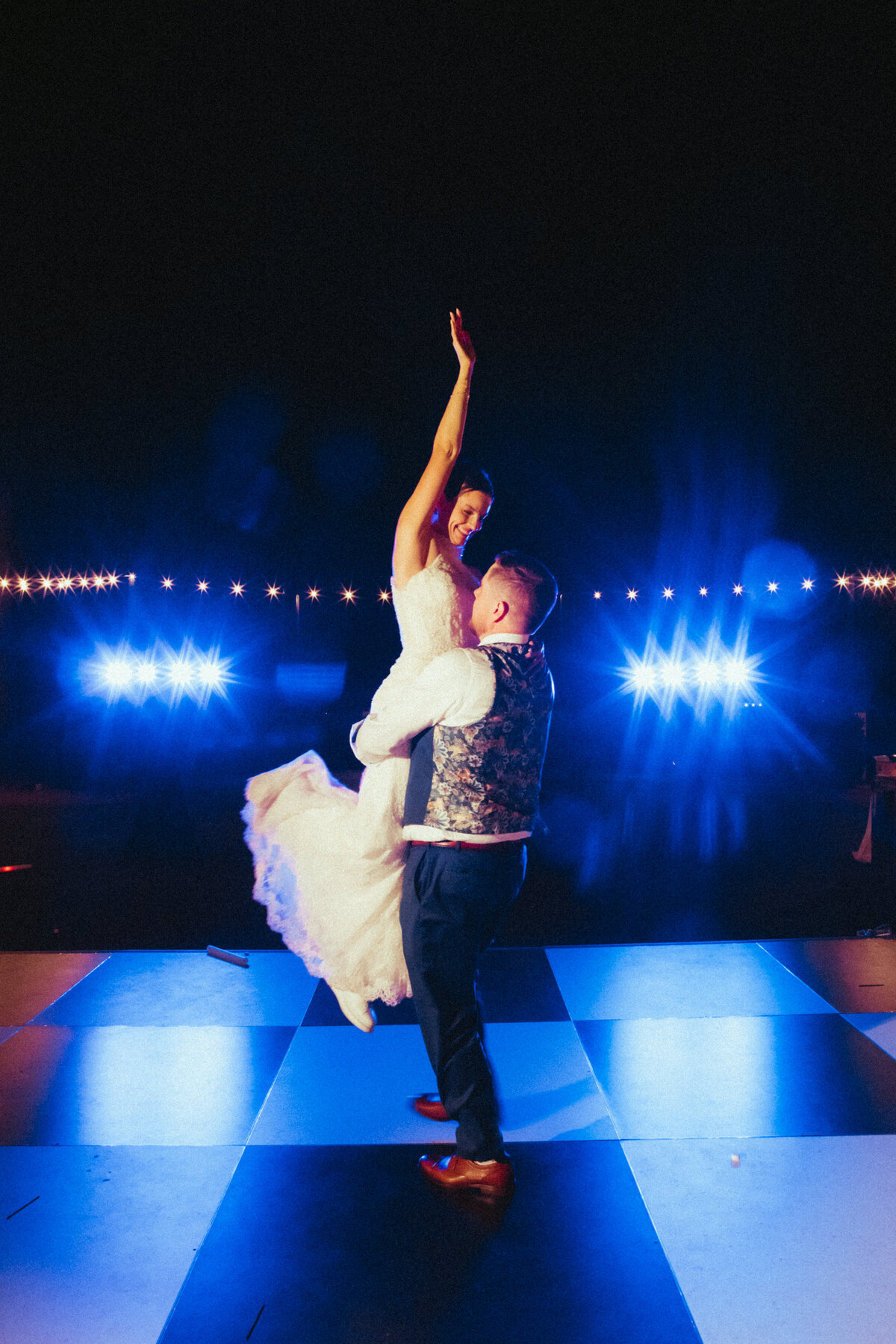 Sarah & Steven Wedding Sneak Peeks-313