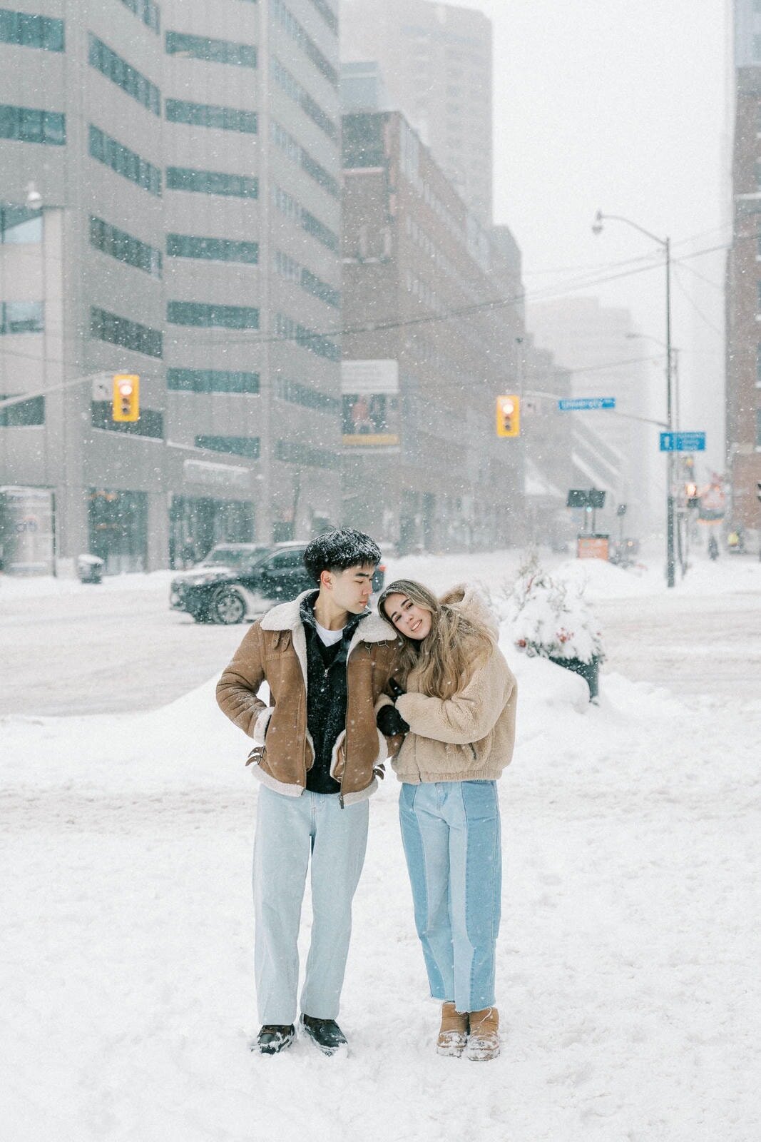 E10-Winter-snowy-engagement-photoshoot-in-Toronto-Zhan-and-Tina-2025-02-16-2500px-1011