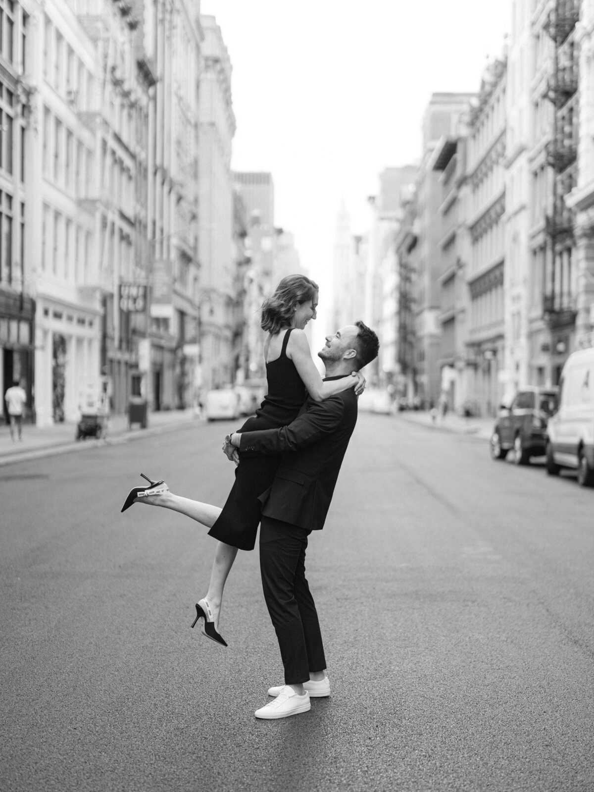 nycengagement-sohoengagementsession-fineartweddingphotographer-felixfeyginphotography-040