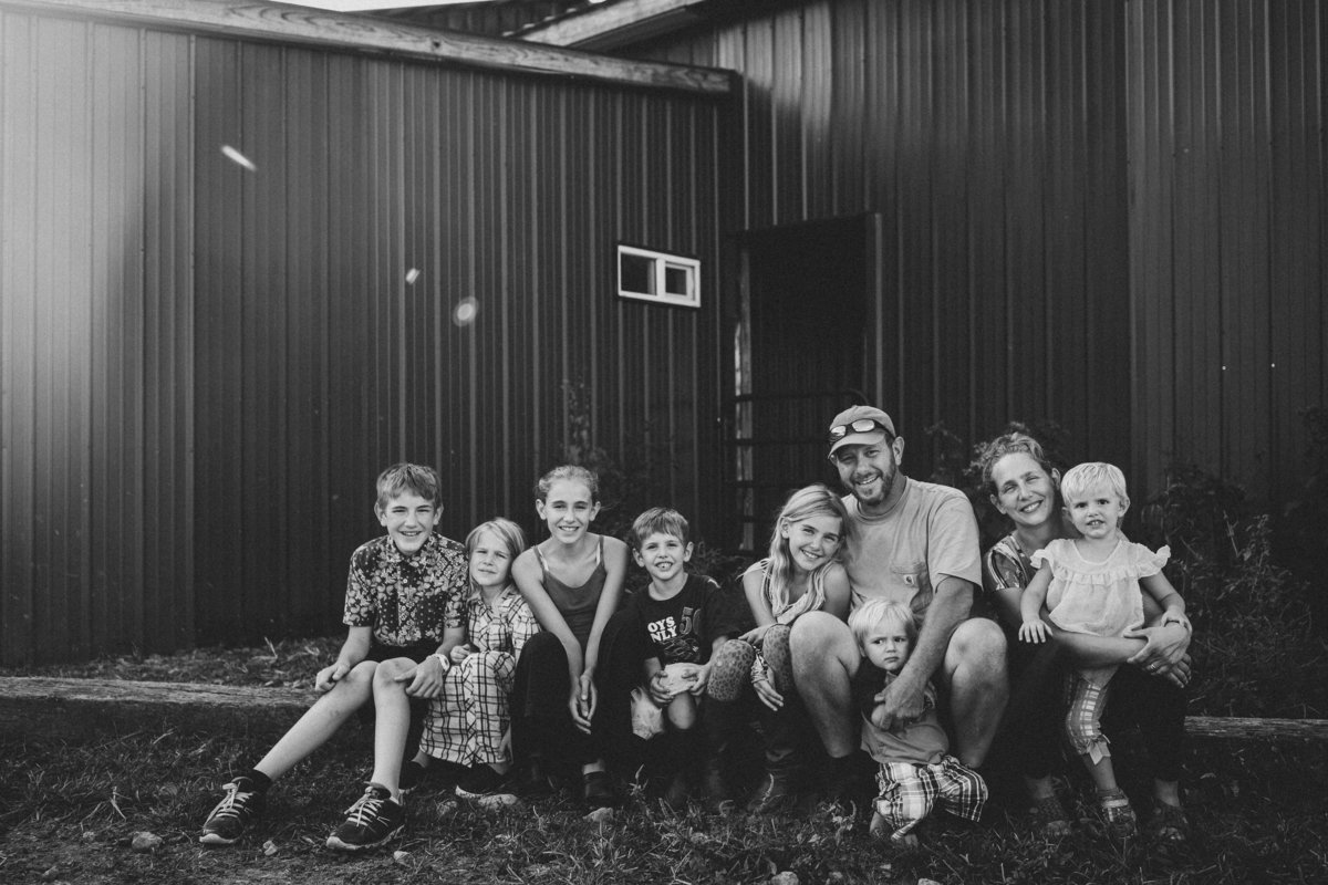southwest-virginia-farm-life-family-photos-01
