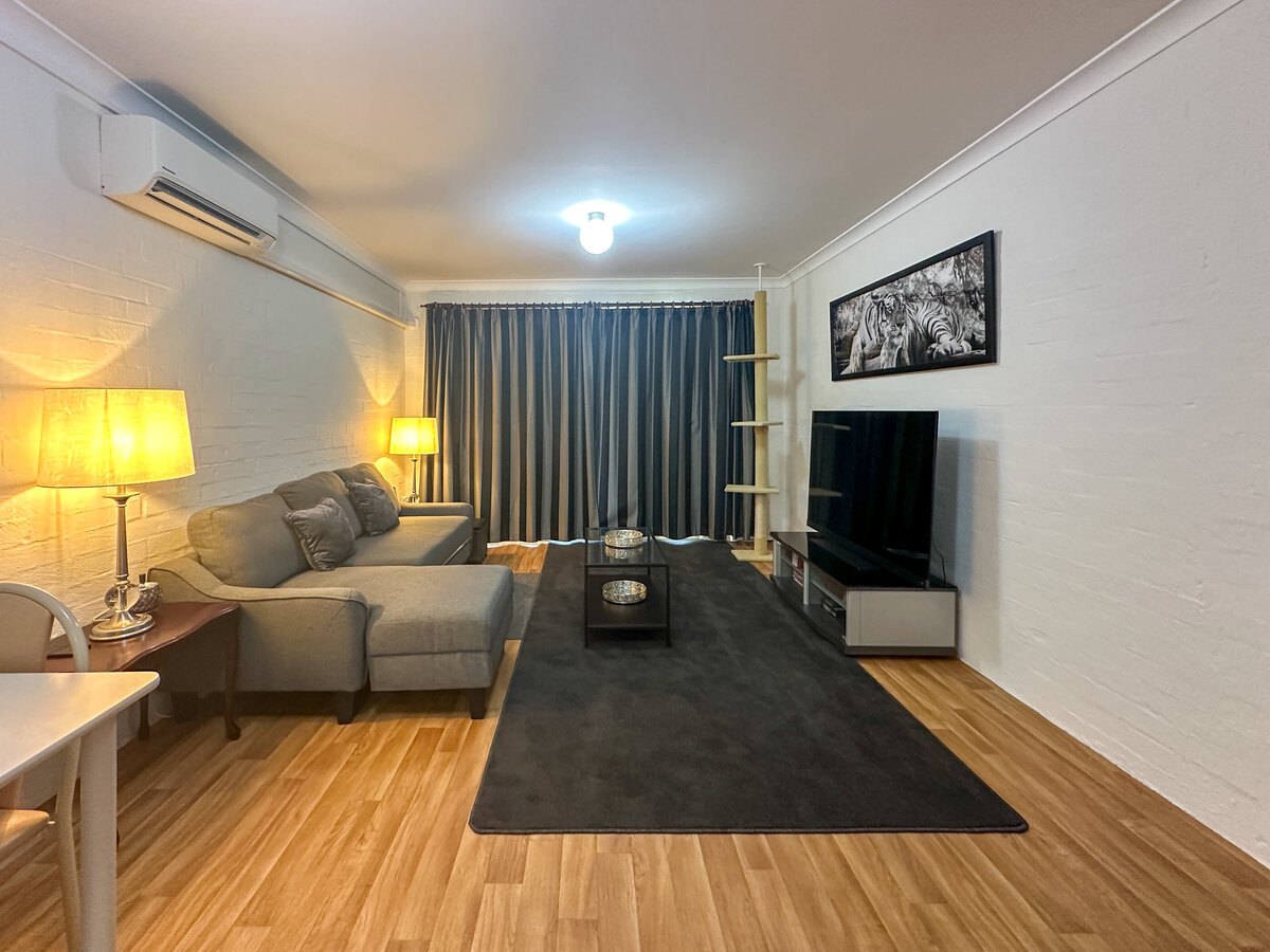 IMG_interior-repaint-lounge-perth-brush-and-bond-53