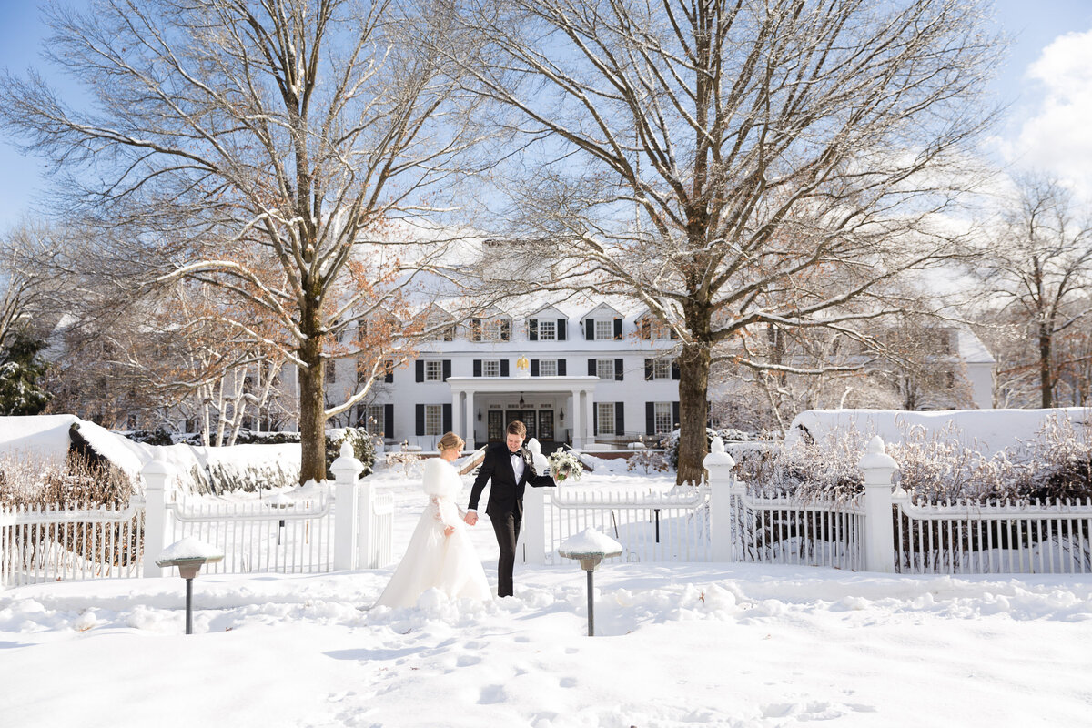 Woodstock-Inn-Vermont-Winter-Wedding-38