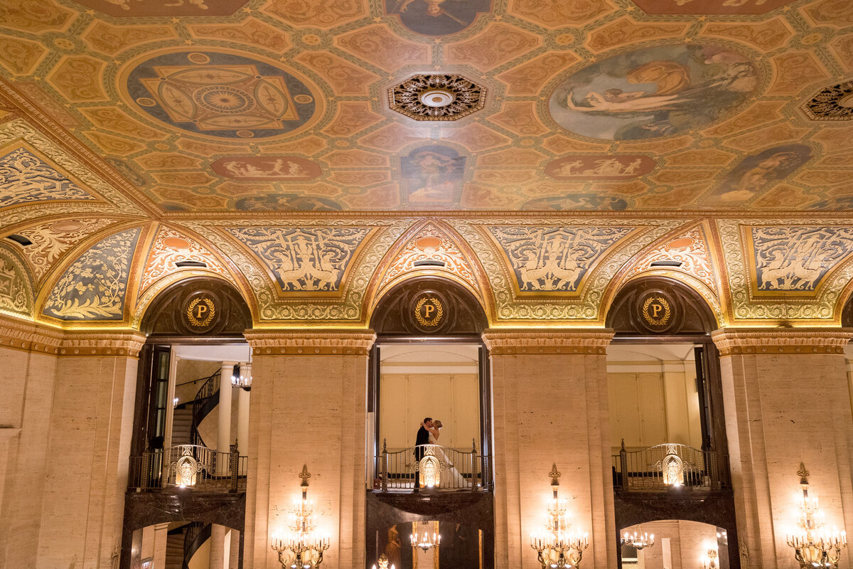 chicago-luxury-winter-wedding-at-old-st-pats-66