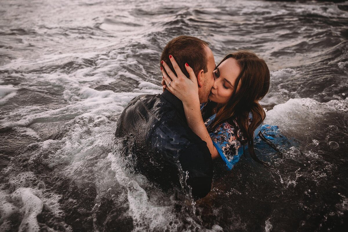 intimate-water-engagement-photography