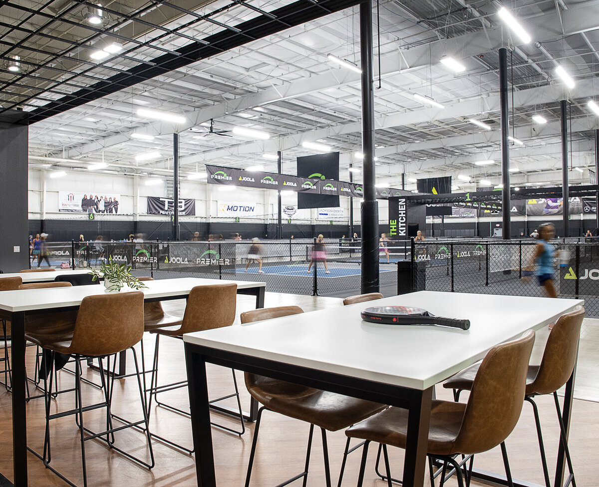 pickleball-club-modern-interior-design