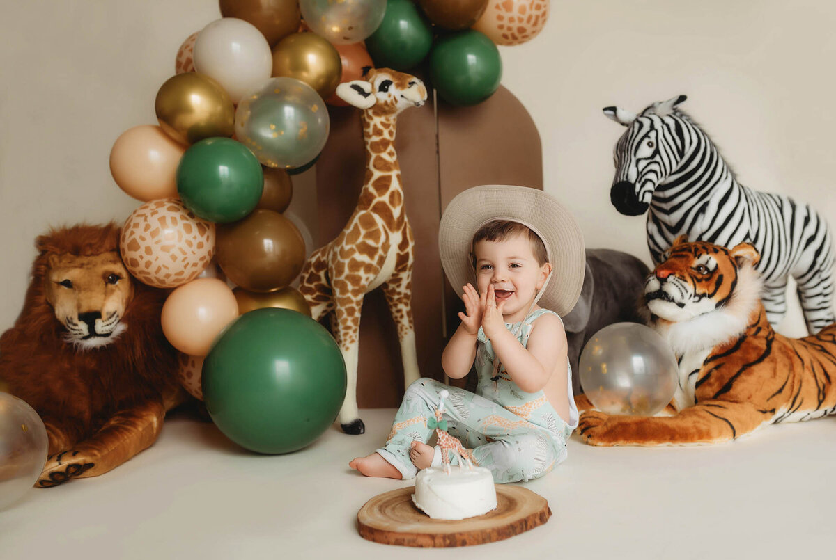 Cake-Smash-Photoshoot-Asheville-11
