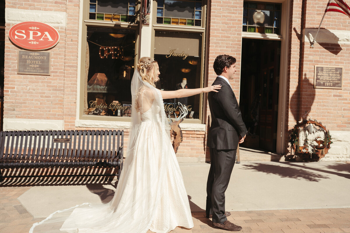 Sam-Murch-Photography-Ouray-Colorado-Summer-Tent-Mountain-Wedding-4